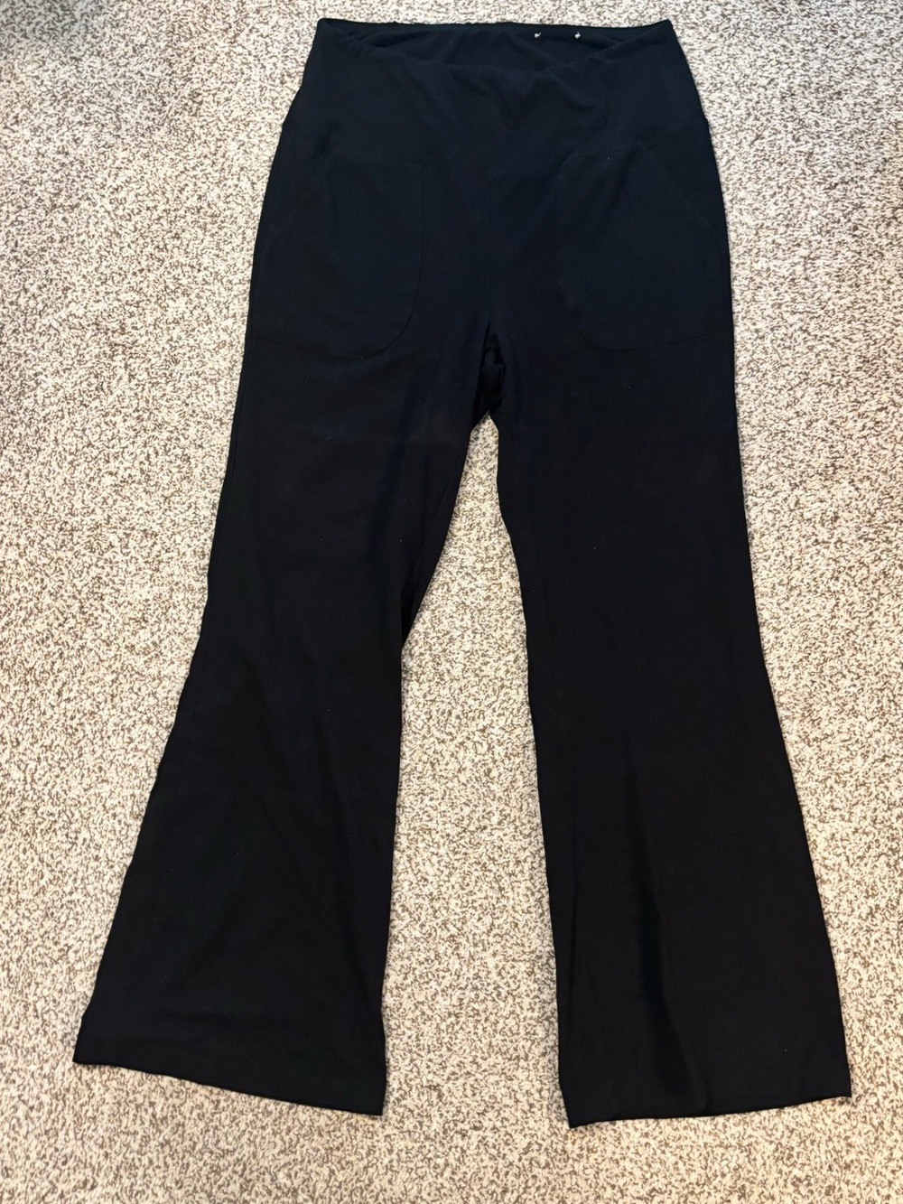 Yoga Flare Pants - size L